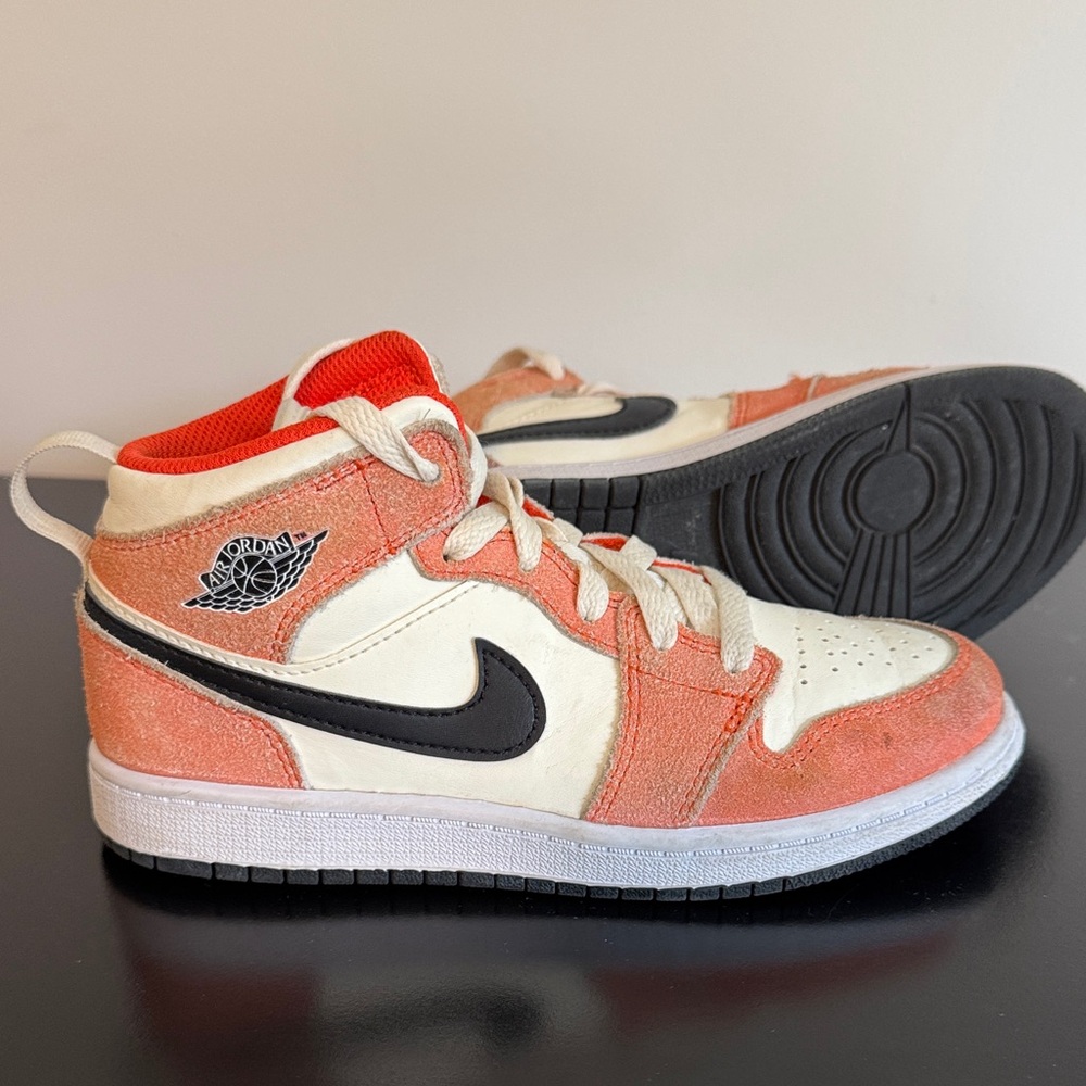 1.5Y Air Jordan Mid Sneakers Orange and Cream
